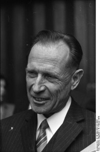 Bundesarchiv, B 145 Bild-F031122-0007 / Engelbert Reineke / CC-BY-SA 3.0